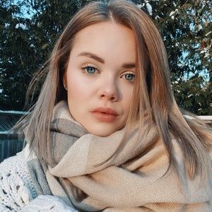 Meet your Posher, Senna jane